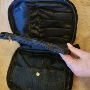 𝅺velvet makeup case. New